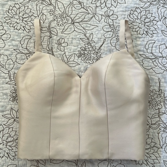 Satin like material, ecrue color, pristine - Picture 1 of 3